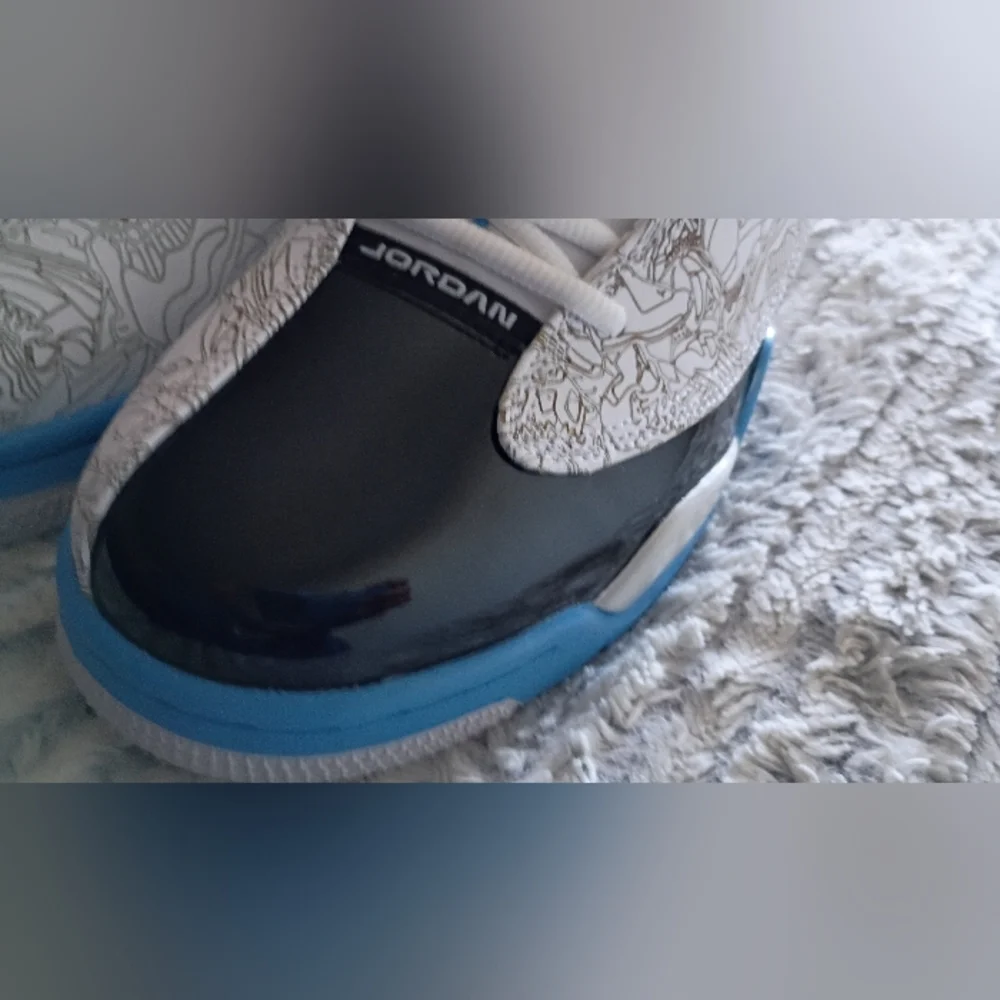 Air Jordan NIKE... NEW
